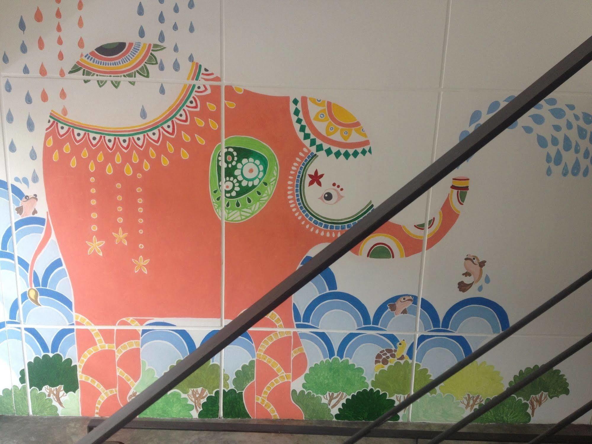 Hq Hostel Silom Bangkok Exterior foto